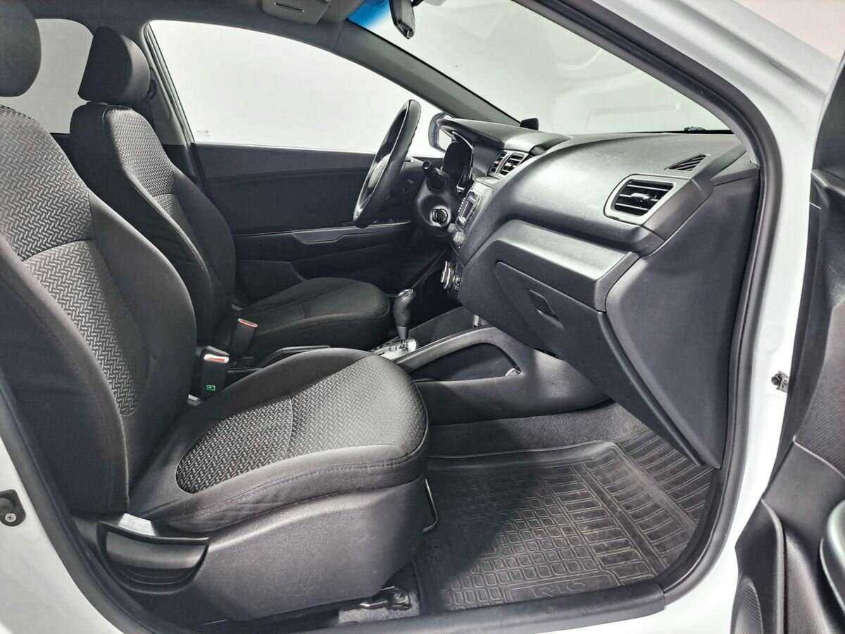 Купить Kia Rio с пробегом. Фото: #10