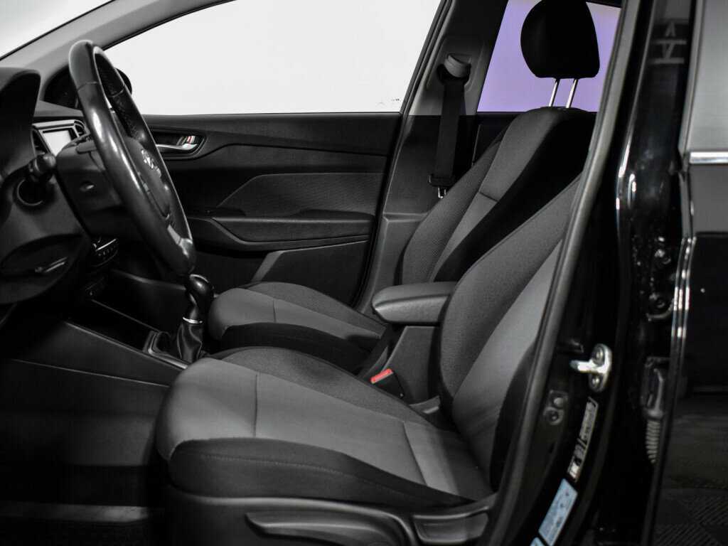 Купить Hyundai Solaris с пробегом. Фото: #10