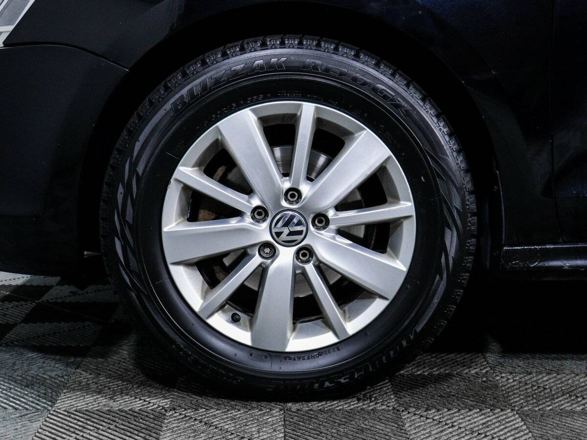 Купить Volkswagen Jetta с пробегом. Фото: #14