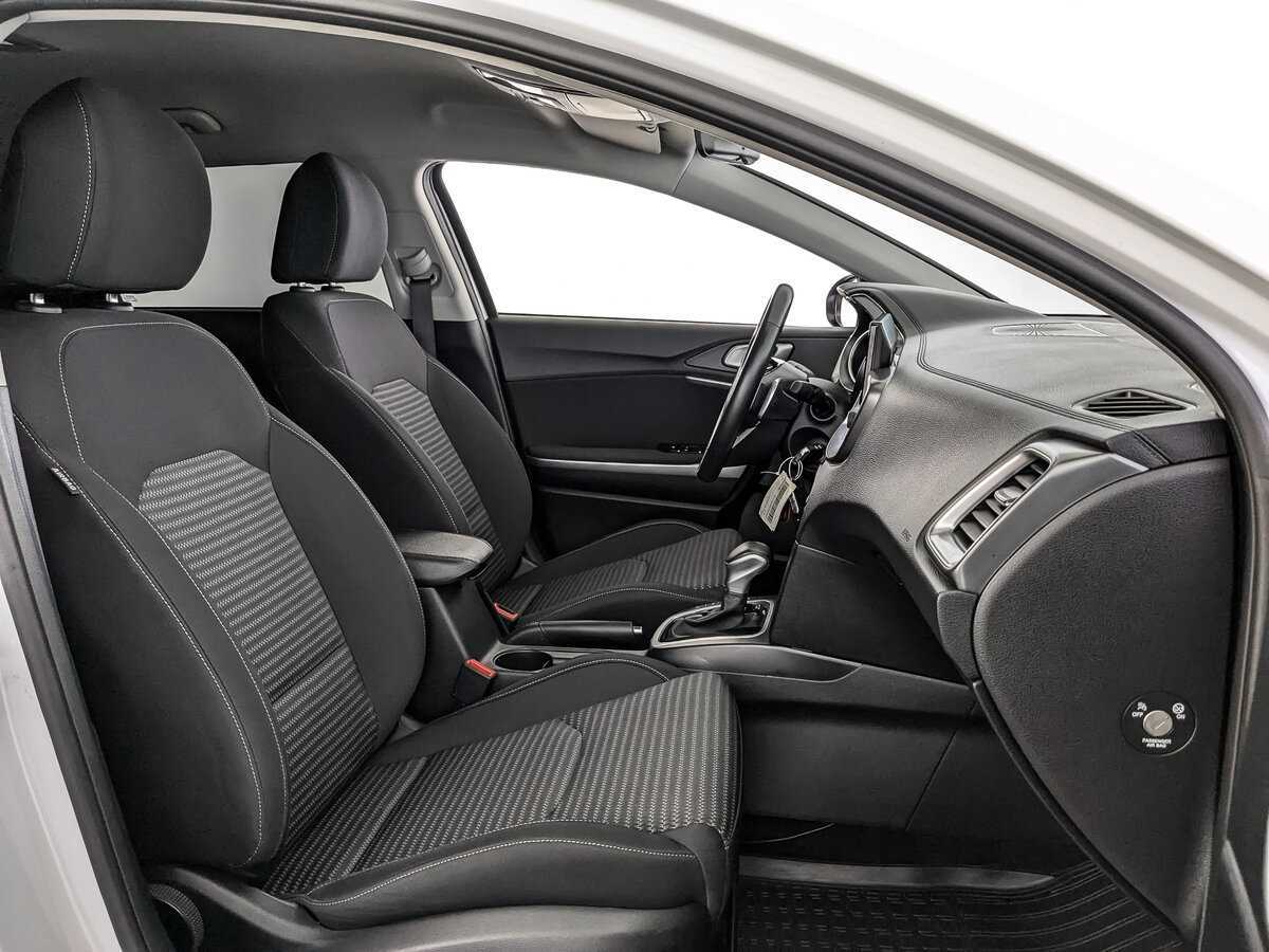 Купить Kia Ceed с пробегом. Фото: #19