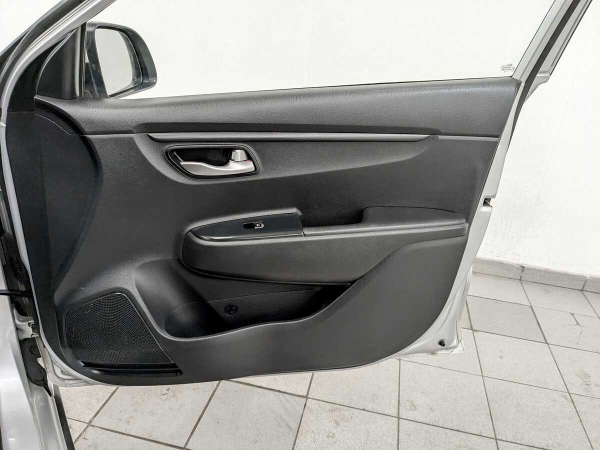Купить Kia Rio с пробегом. Фото: #21