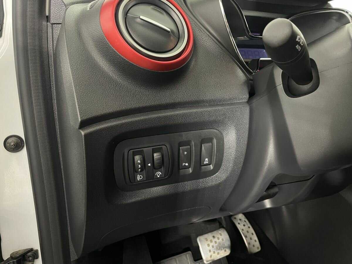 Купить Renault Kaptur с пробегом. Фото: #8