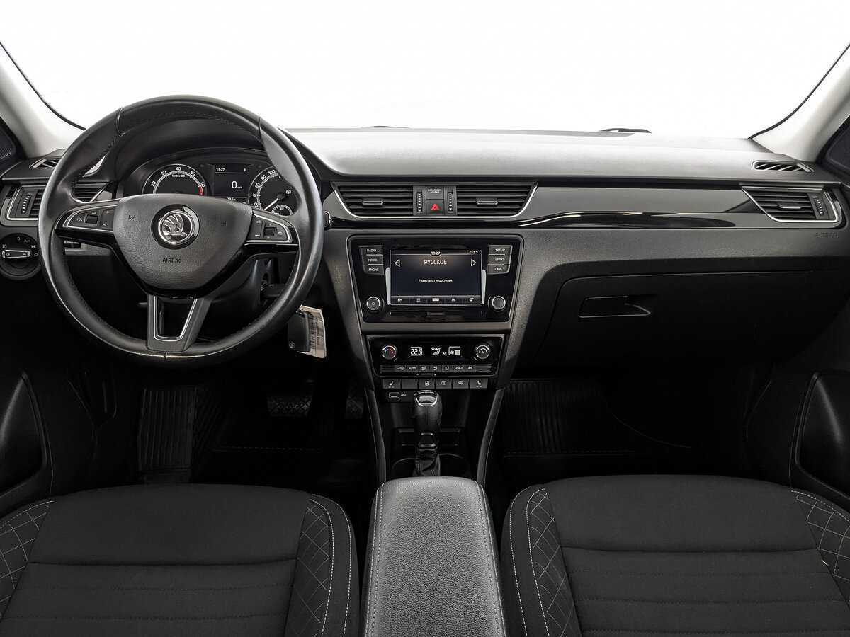 Купить Skoda Rapid с пробегом. Фото: #9