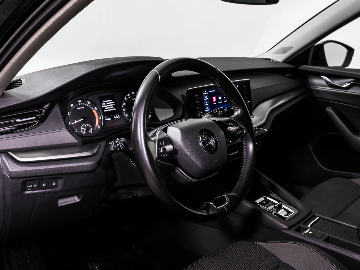 Купить Skoda Octavia с пробегом. Фото: #11