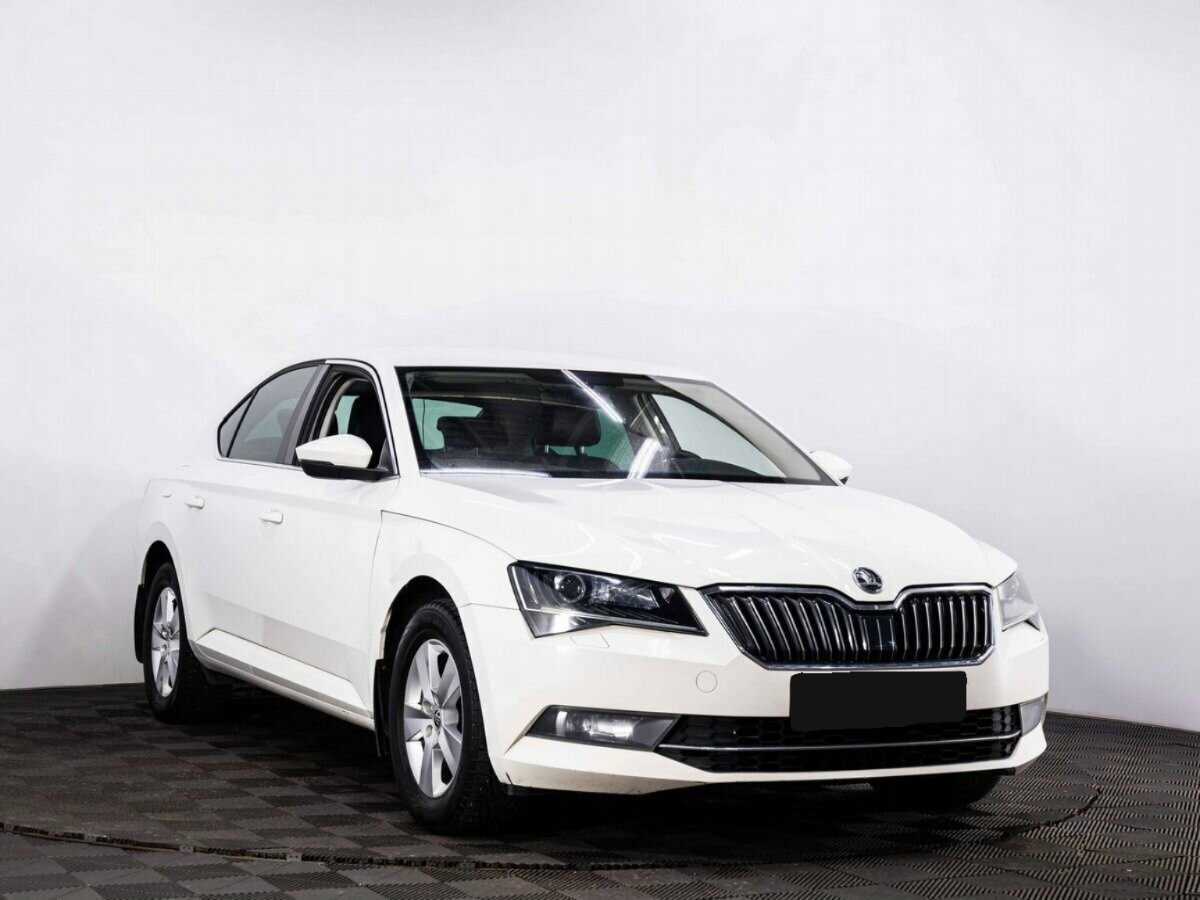 Купить Skoda Superb с пробегом. Фото: #2