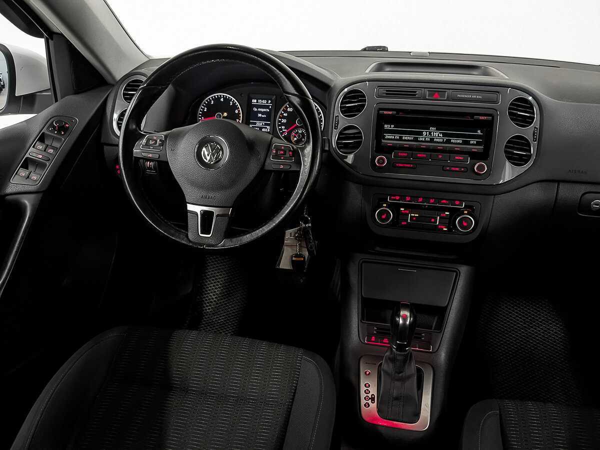 Купить Volkswagen Tiguan с пробегом. Фото: #24