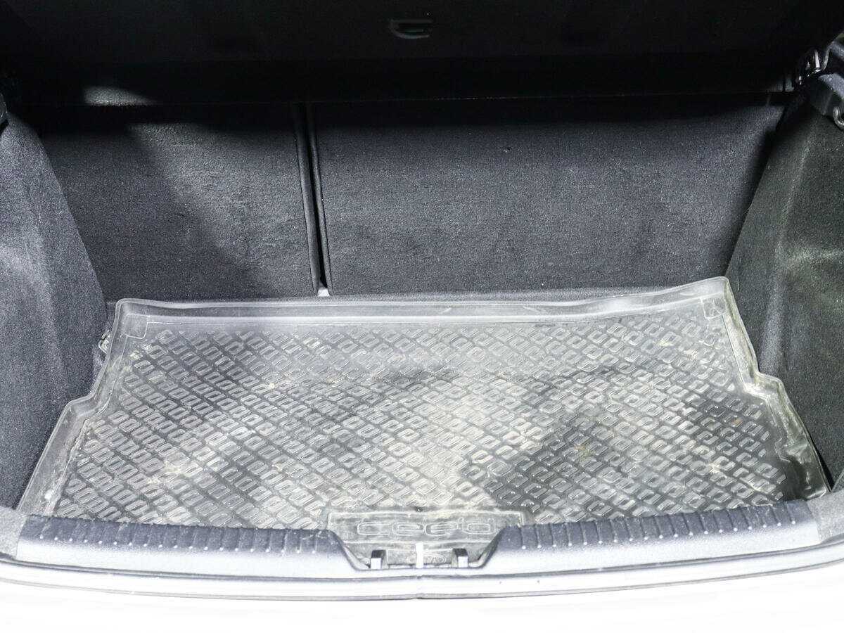 Купить Kia Ceed с пробегом. Фото: #12