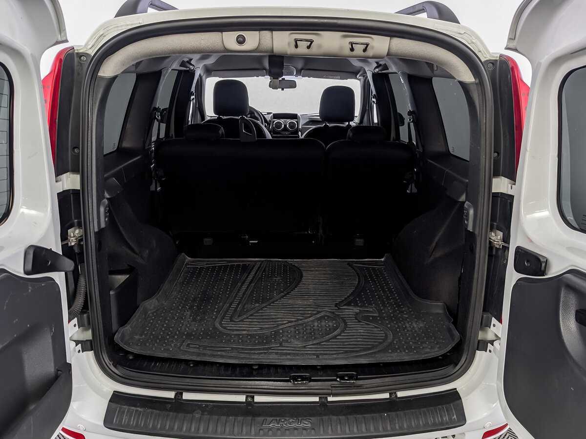 Купить Lada (ВАЗ) Largus с пробегом. Фото: #9