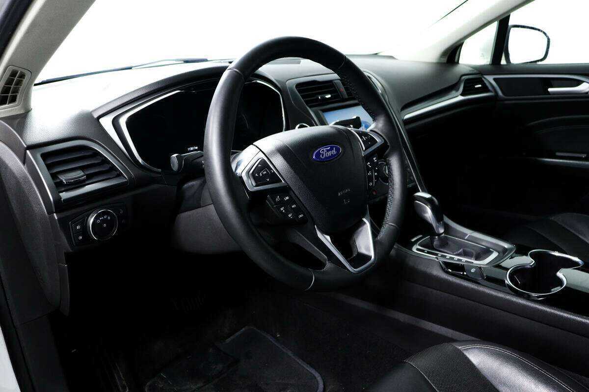 Купить Ford Mondeo с пробегом. Фото: #12