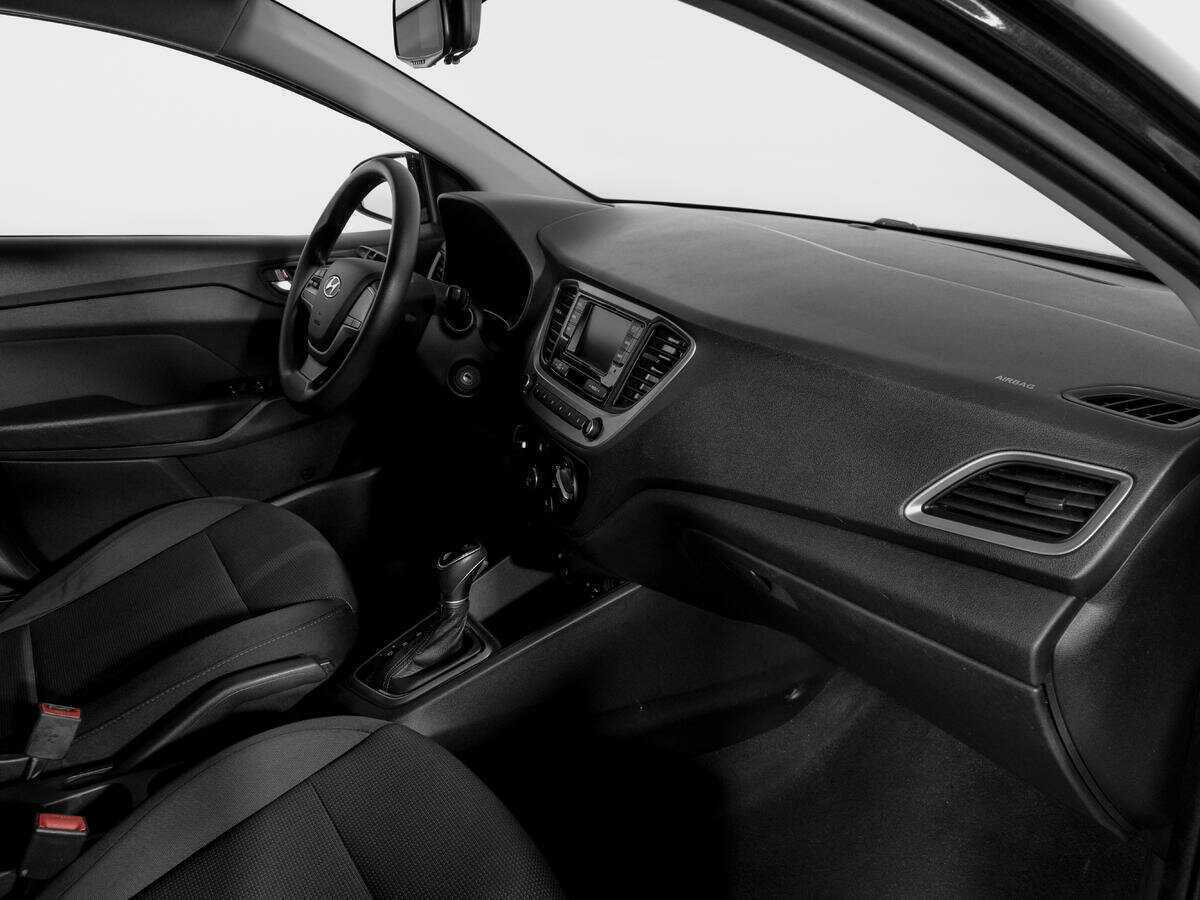 Купить Hyundai Solaris с пробегом. Фото: #8