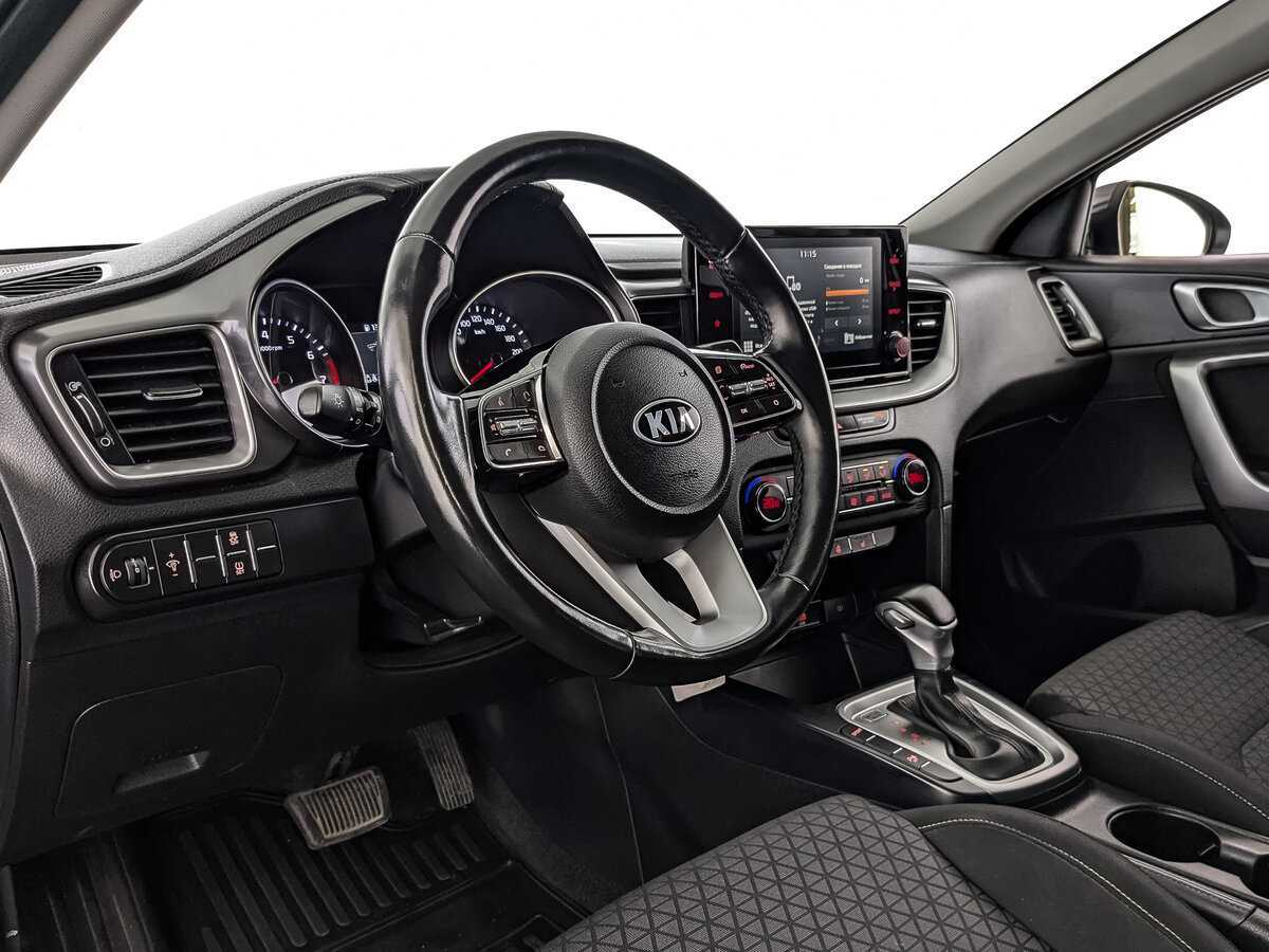 Купить Kia Ceed с пробегом. Фото: #14