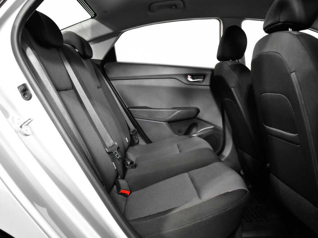 Купить Hyundai Solaris с пробегом. Фото: #9