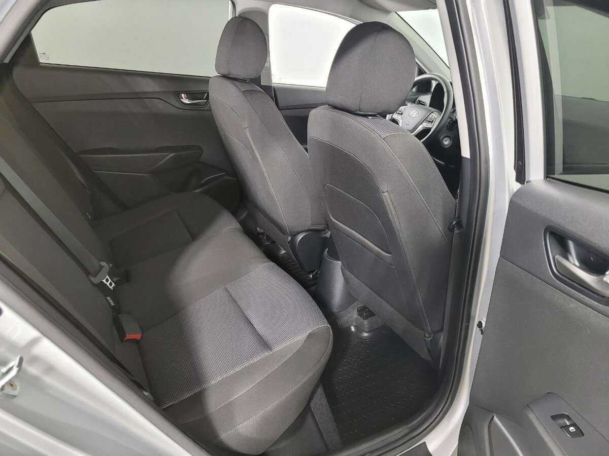 Купить Hyundai Solaris с пробегом. Фото: #15