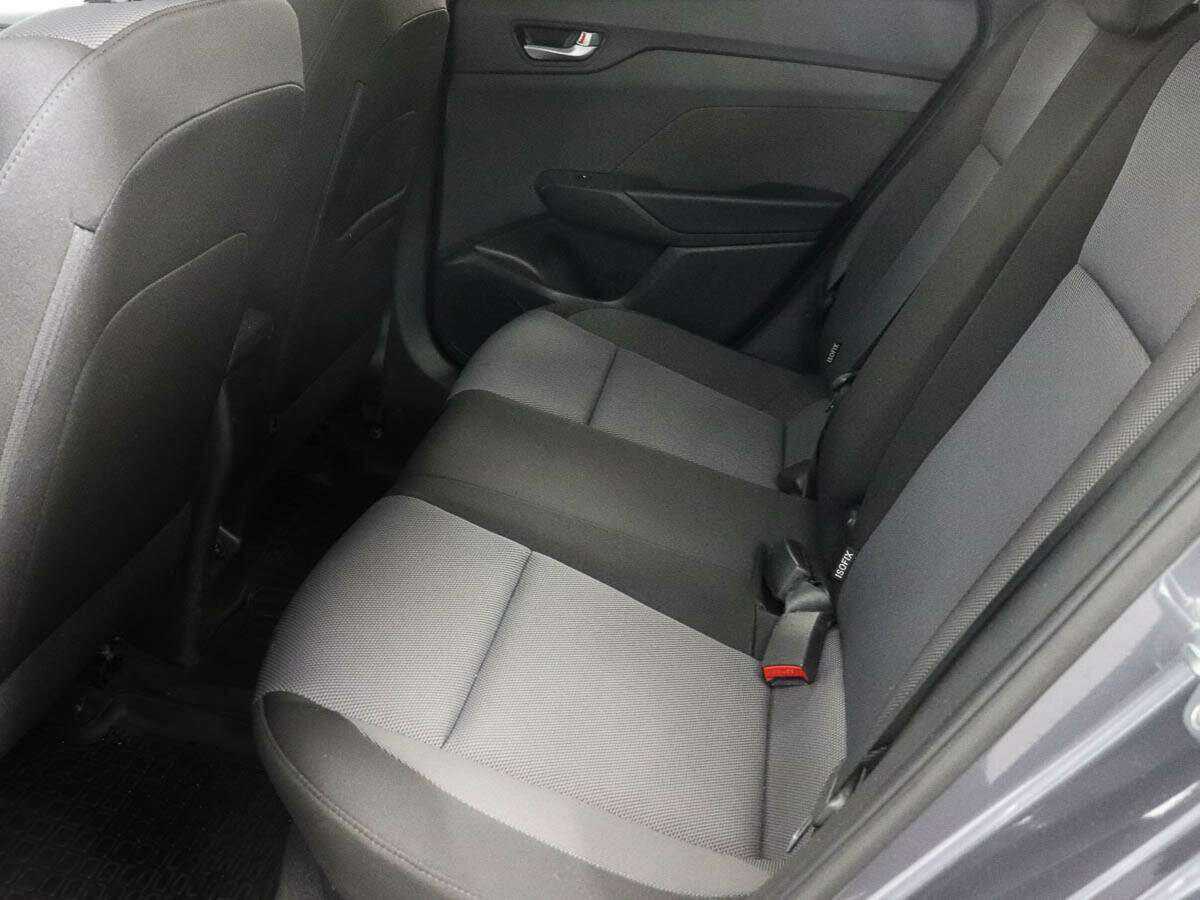 Купить Hyundai Solaris с пробегом. Фото: #8