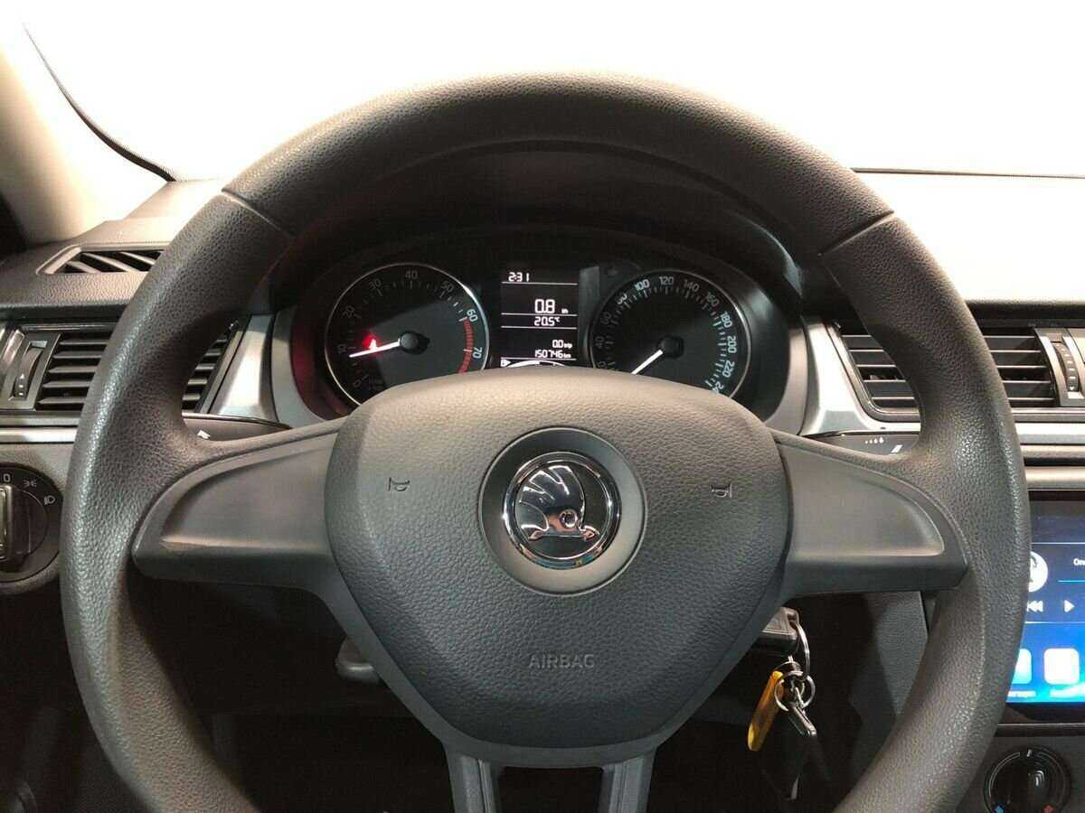 Купить Skoda Rapid с пробегом. Фото: #14