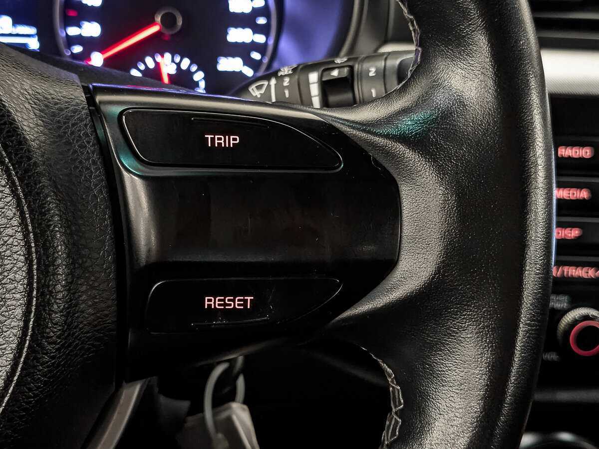 Купить Kia Rio с пробегом. Фото: #23