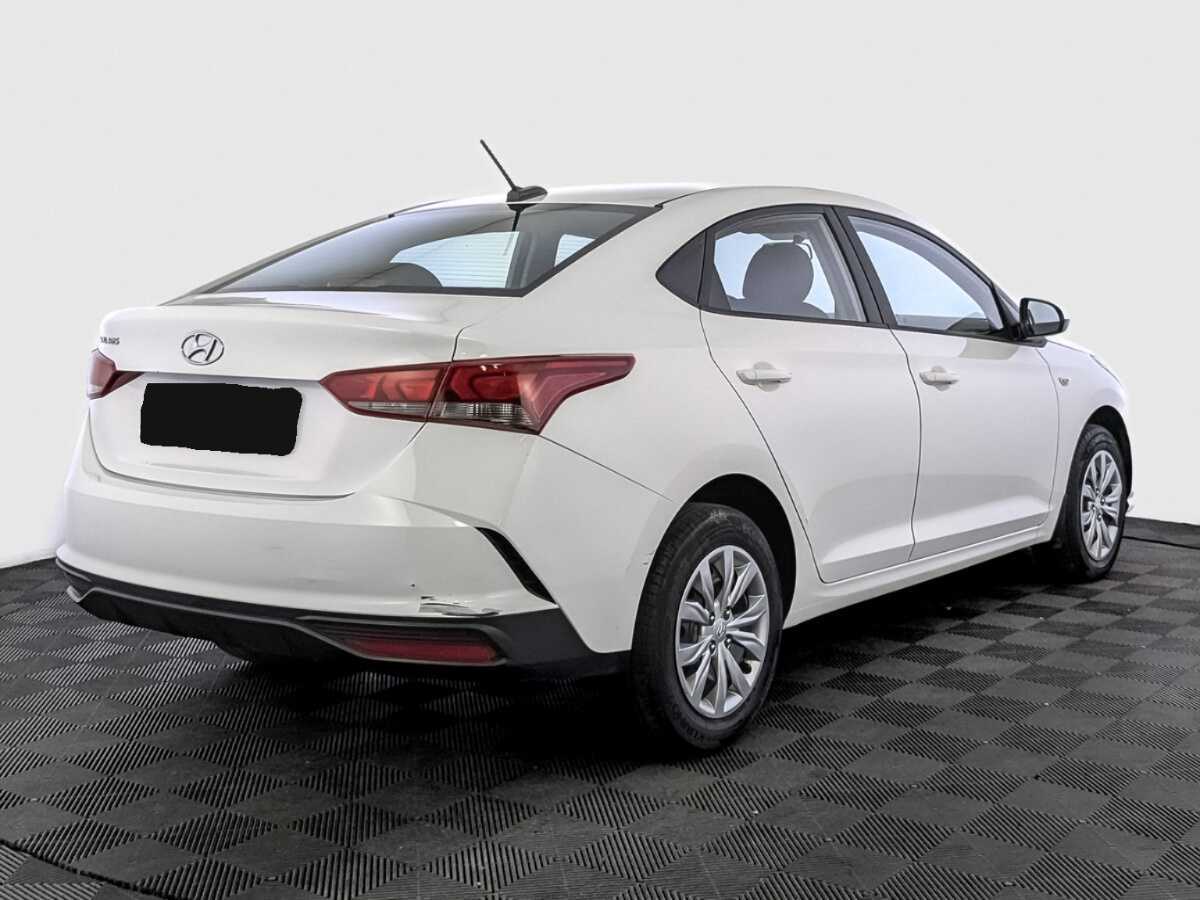 Купить Hyundai Solaris с пробегом. Фото: #4