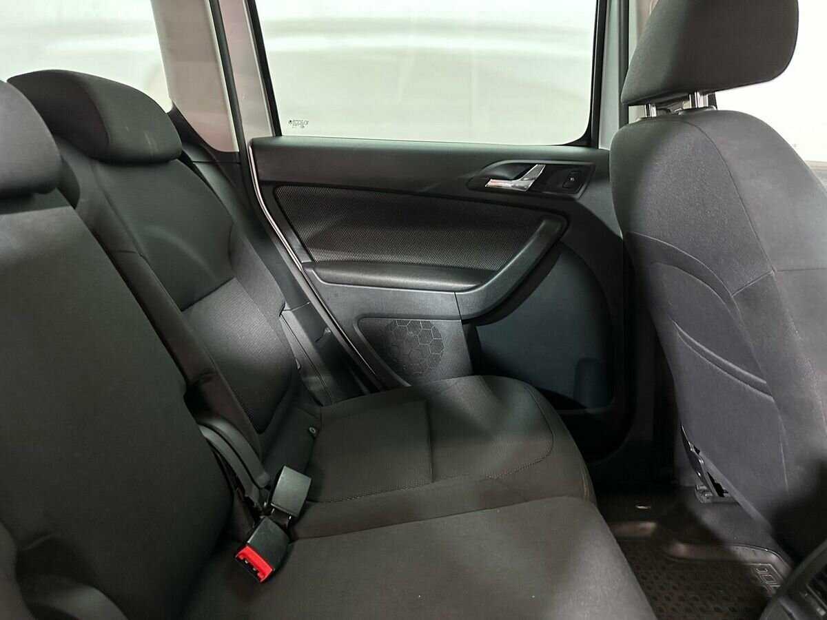 Купить Skoda Yeti с пробегом. Фото: #10