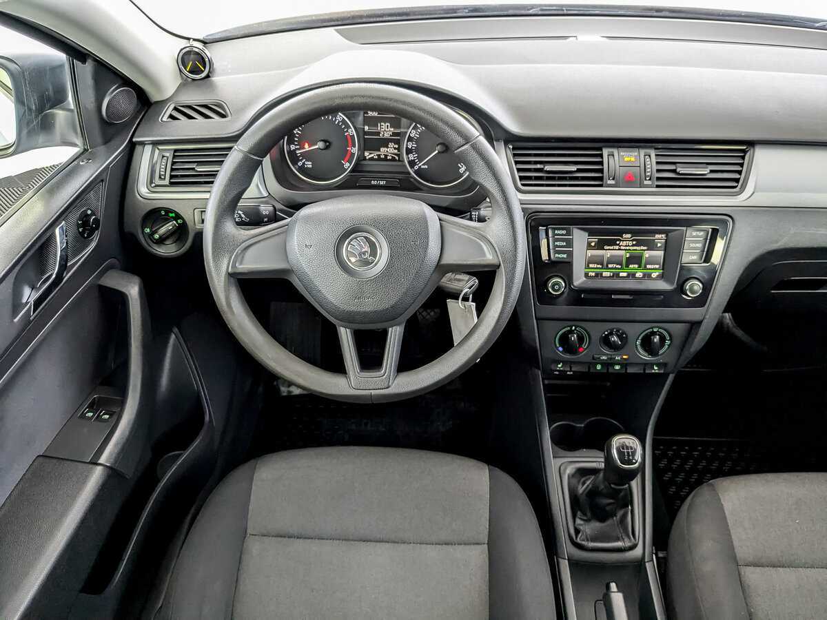 Купить Skoda Rapid с пробегом. Фото: #24