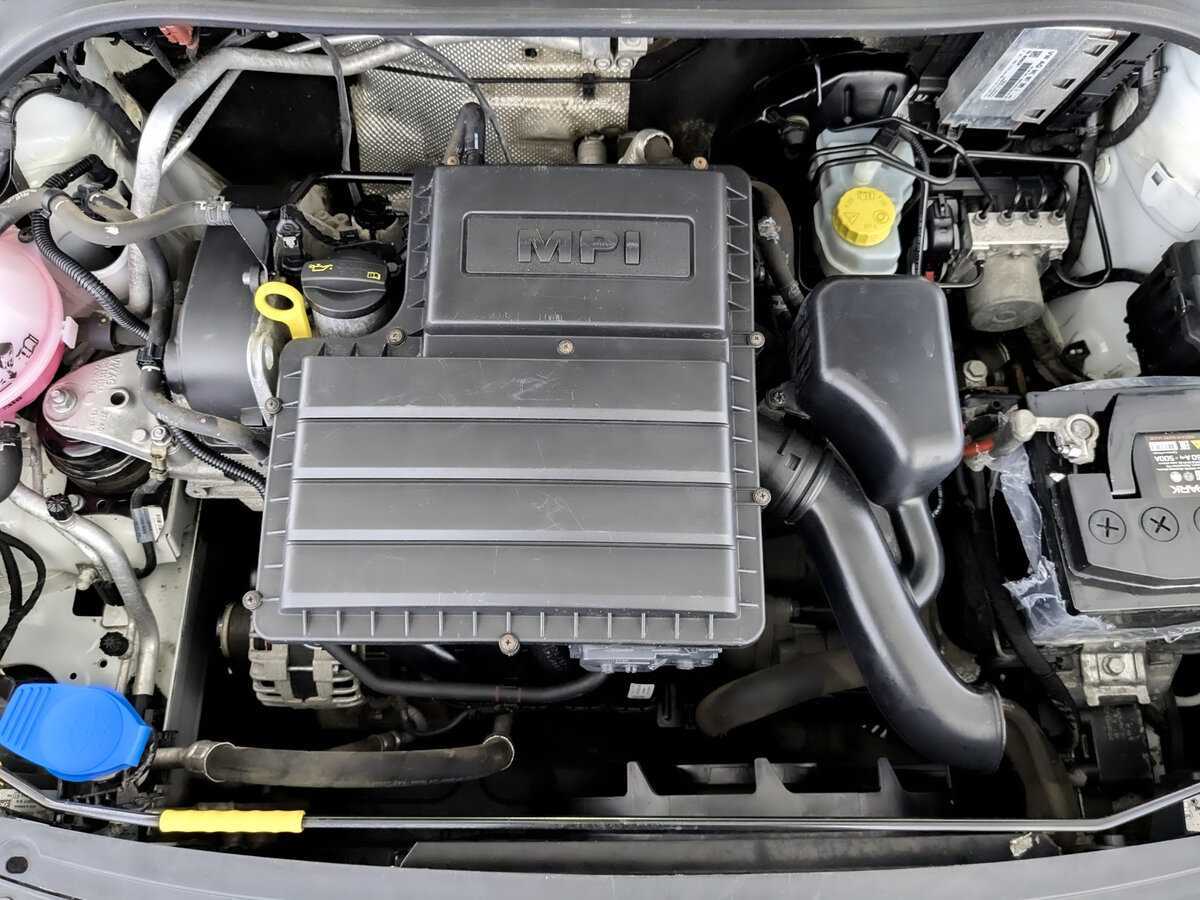 Купить Skoda Rapid с пробегом. Фото: #8