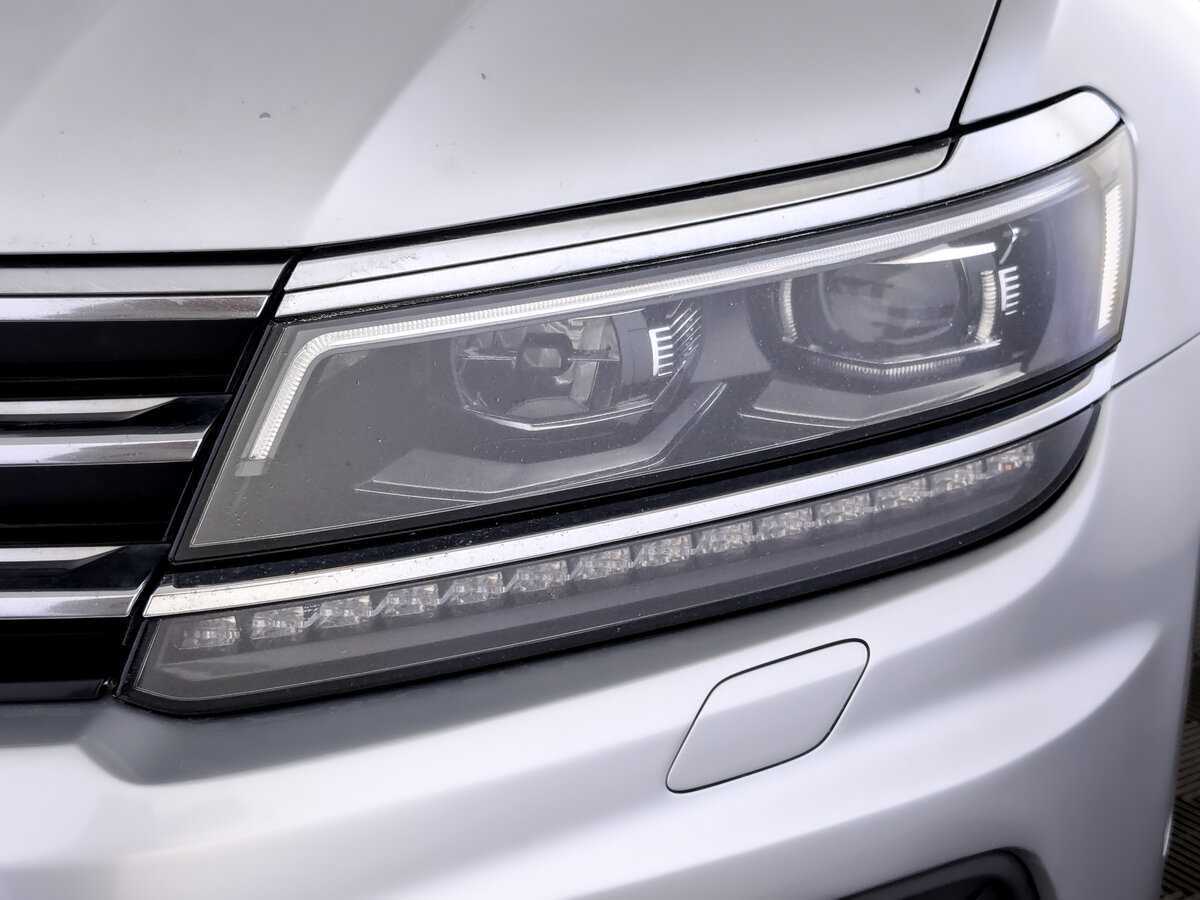 Купить Volkswagen Tiguan с пробегом. Фото: #16