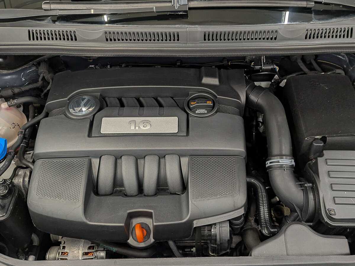 Купить Volkswagen Golf Plus с пробегом. Фото: #8