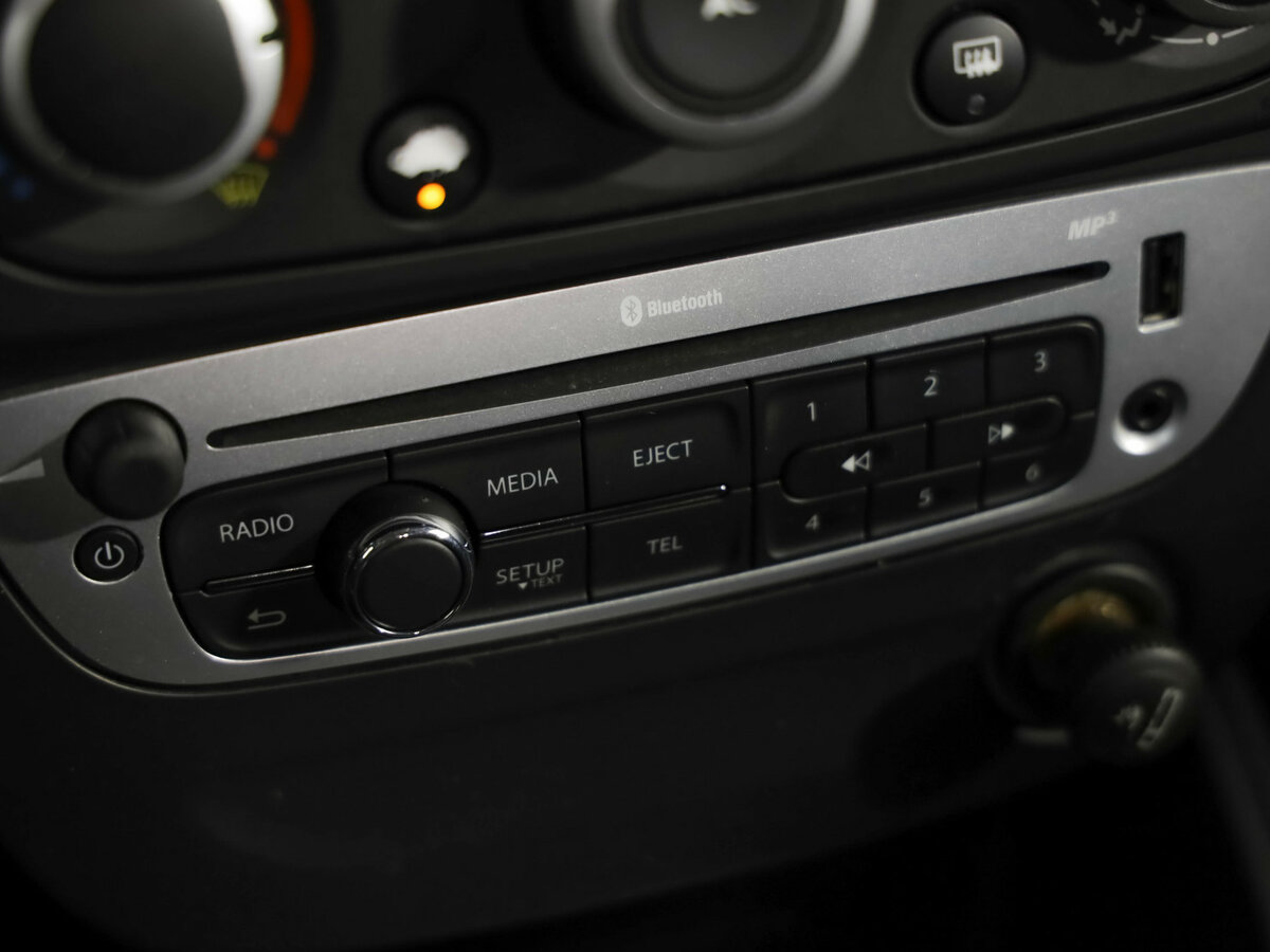 Купить Renault Fluence с пробегом. Фото: #12