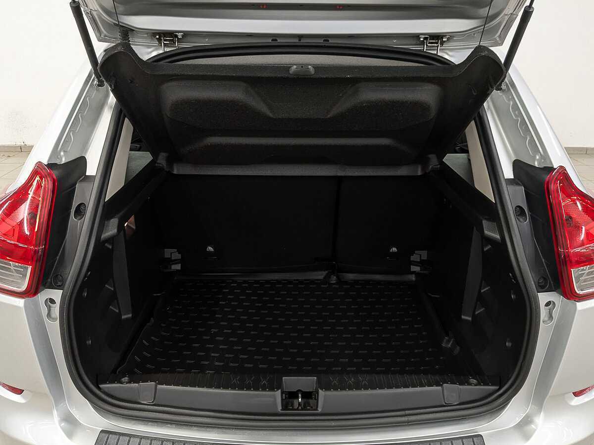 Купить Lada (ВАЗ) XRAY с пробегом. Фото: #9