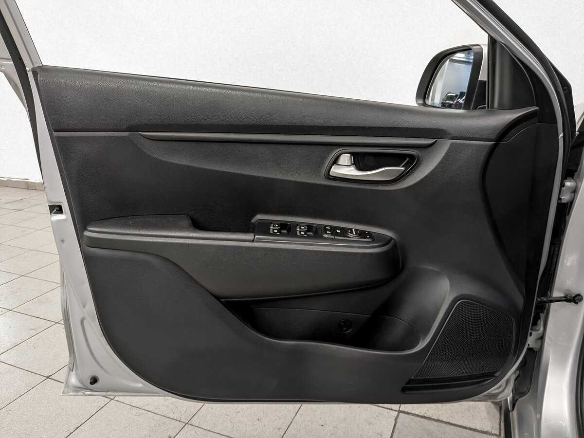 Купить Kia Rio с пробегом. Фото: #18