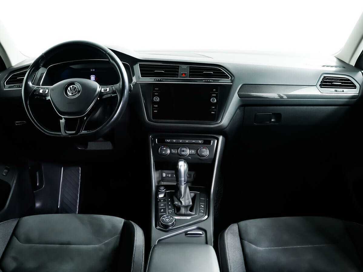 Купить Volkswagen Tiguan с пробегом. Фото: #8