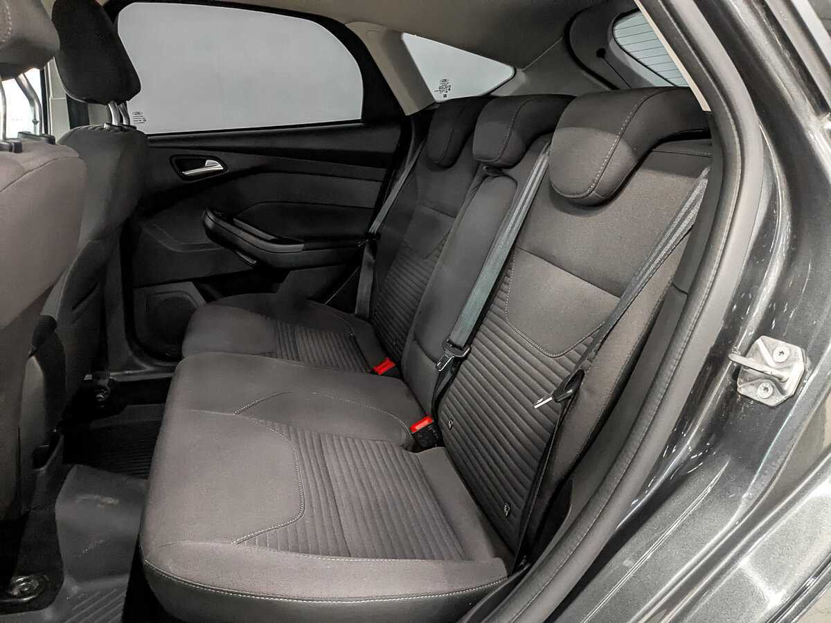 Купить Ford Focus с пробегом. Фото: #15