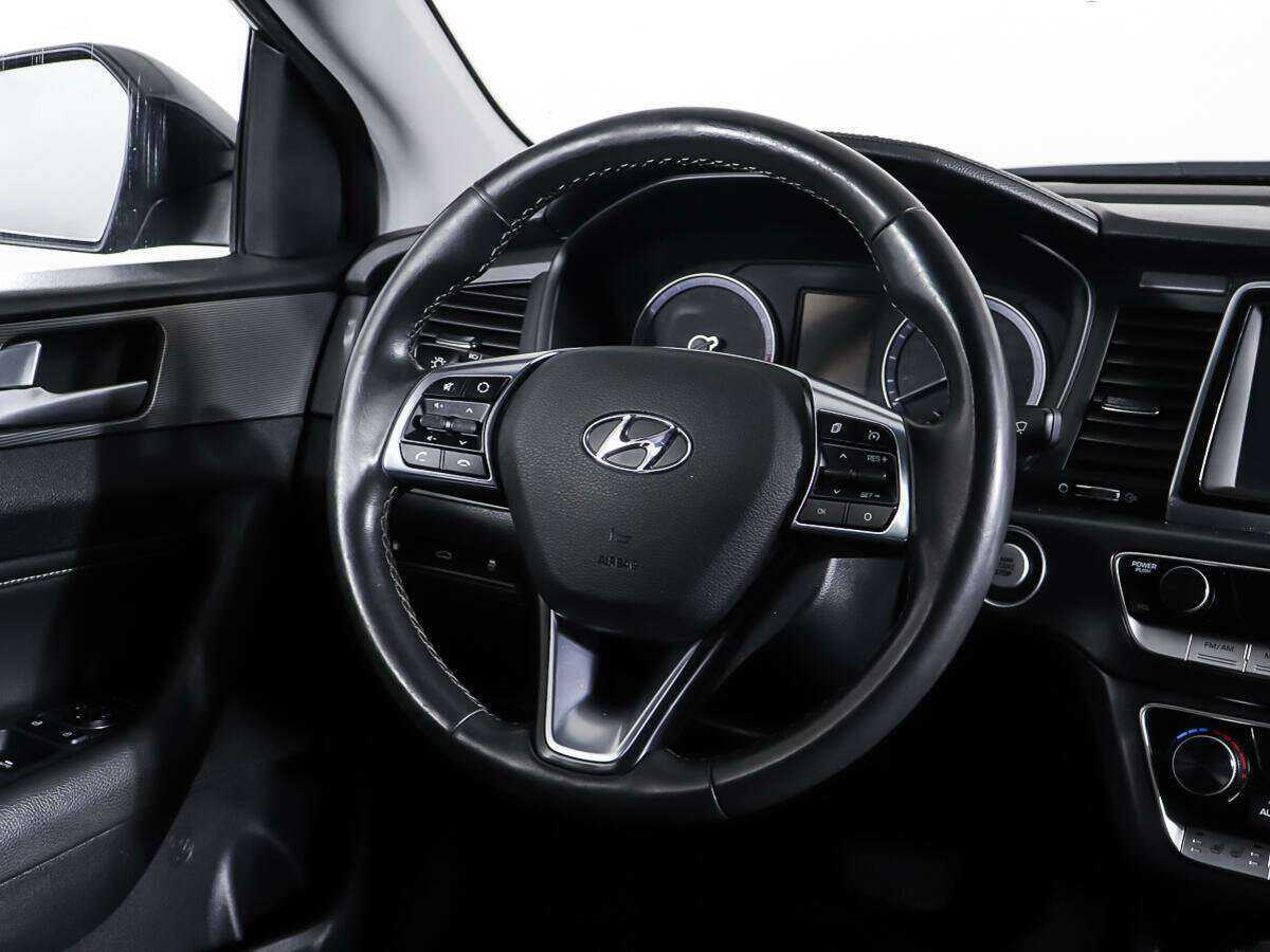 Купить Hyundai Sonata с пробегом. Фото: #14