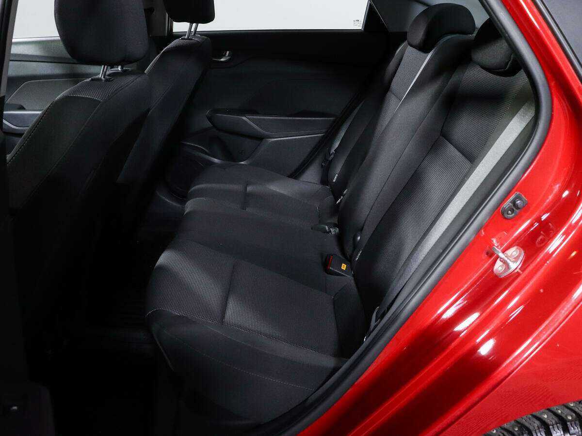 Купить Hyundai Solaris с пробегом. Фото: #7