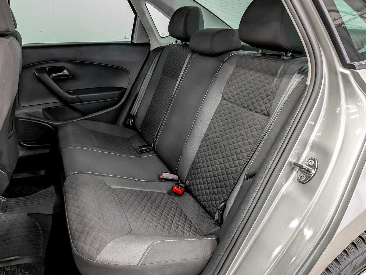 Купить Volkswagen Polo с пробегом. Фото: #11