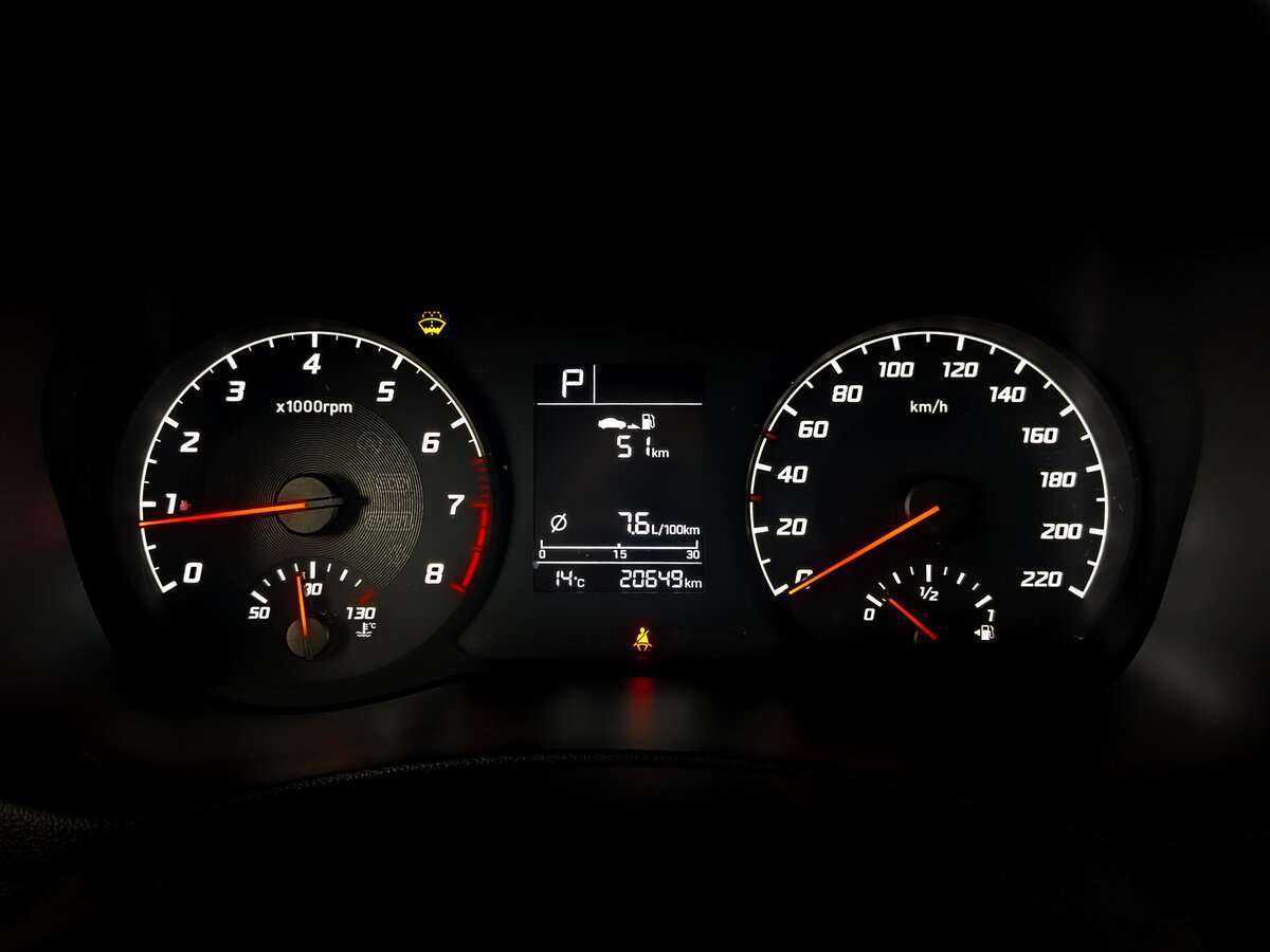 Купить Hyundai Solaris с пробегом. Фото: #12