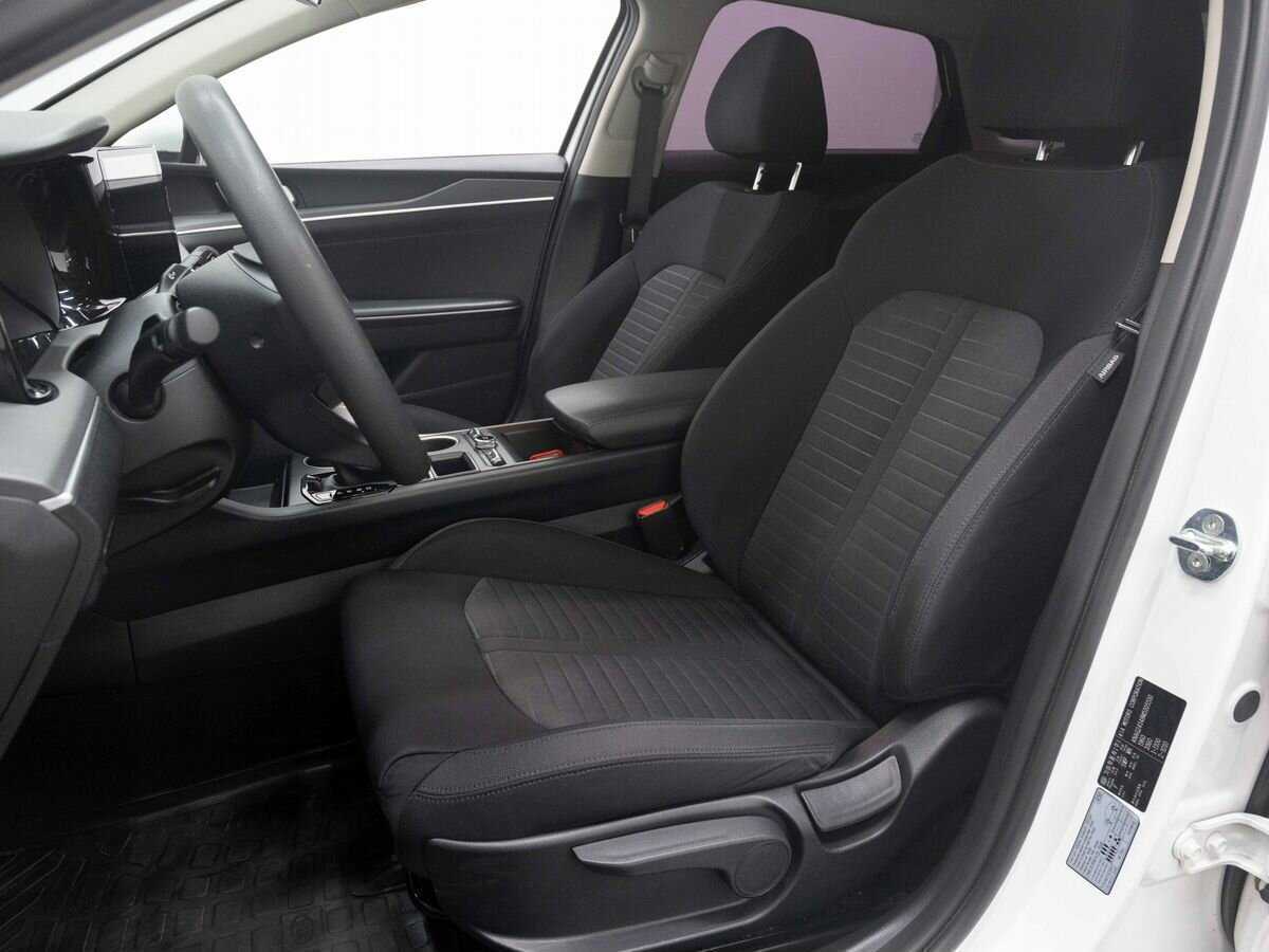 Купить Kia K5 с пробегом. Фото: #9