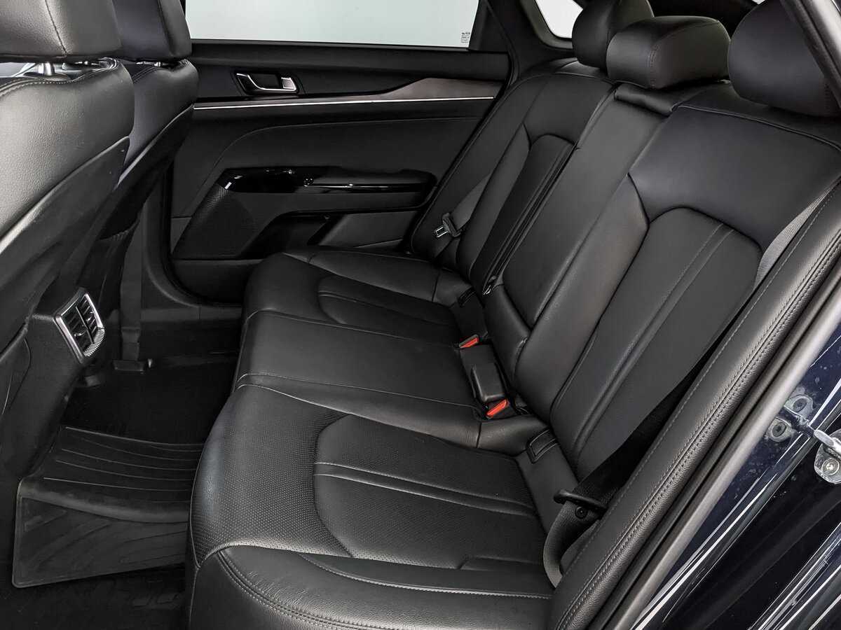 Купить Kia K5 с пробегом. Фото: #17