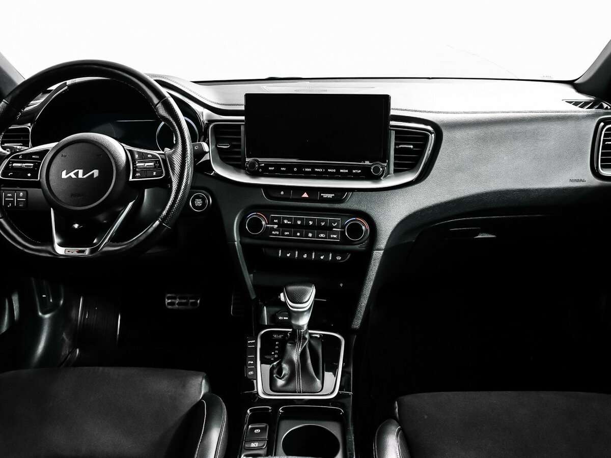 Купить Kia Ceed с пробегом. Фото: #10