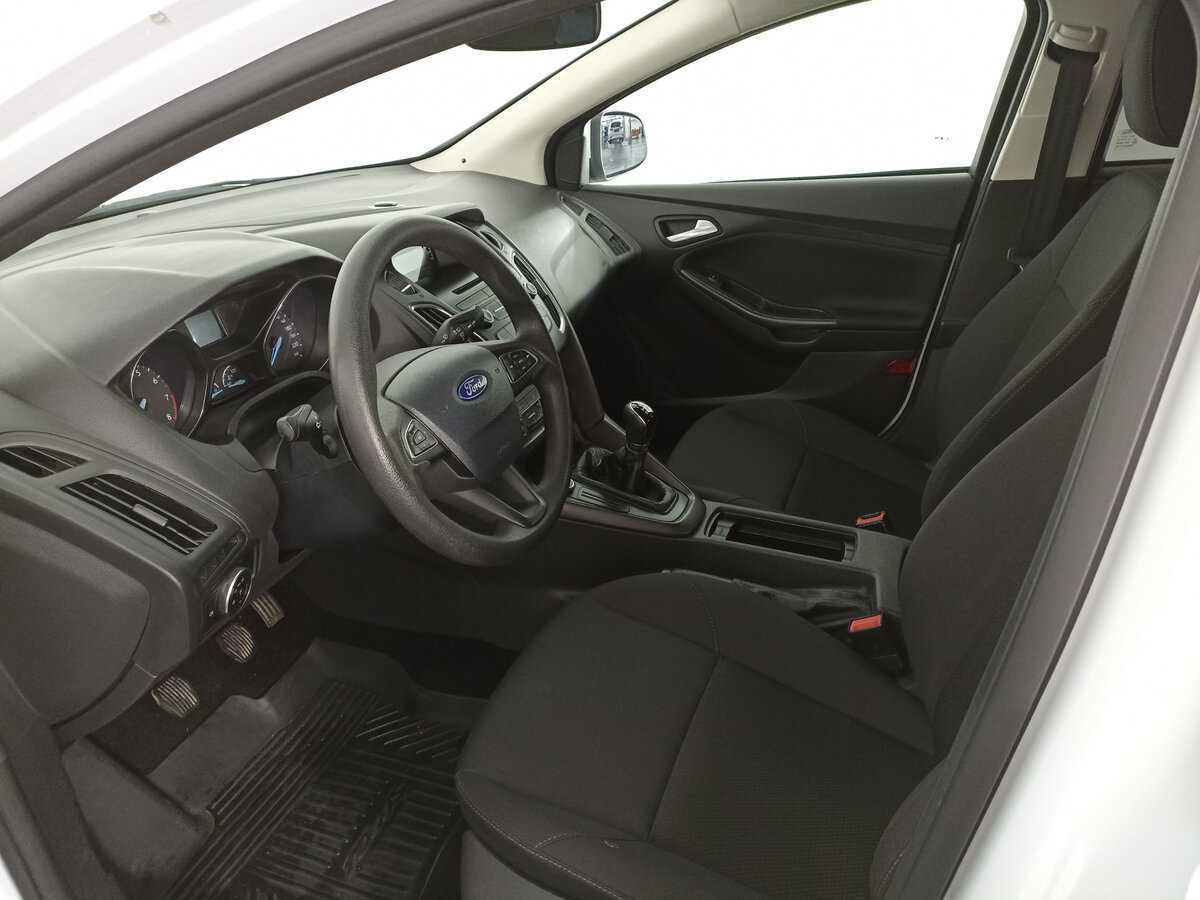 Купить Ford Focus с пробегом. Фото: #14