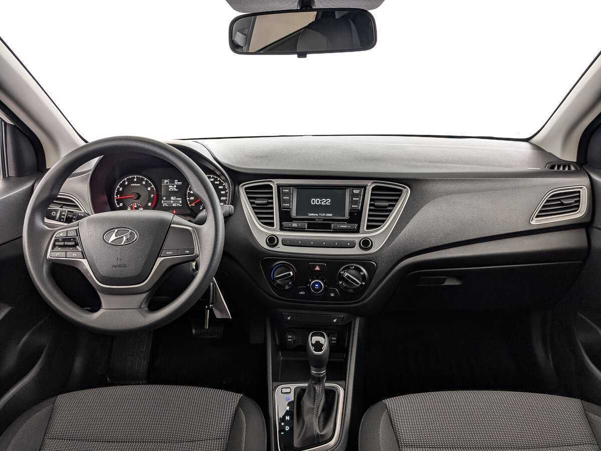 Купить Hyundai Solaris с пробегом. Фото: #9