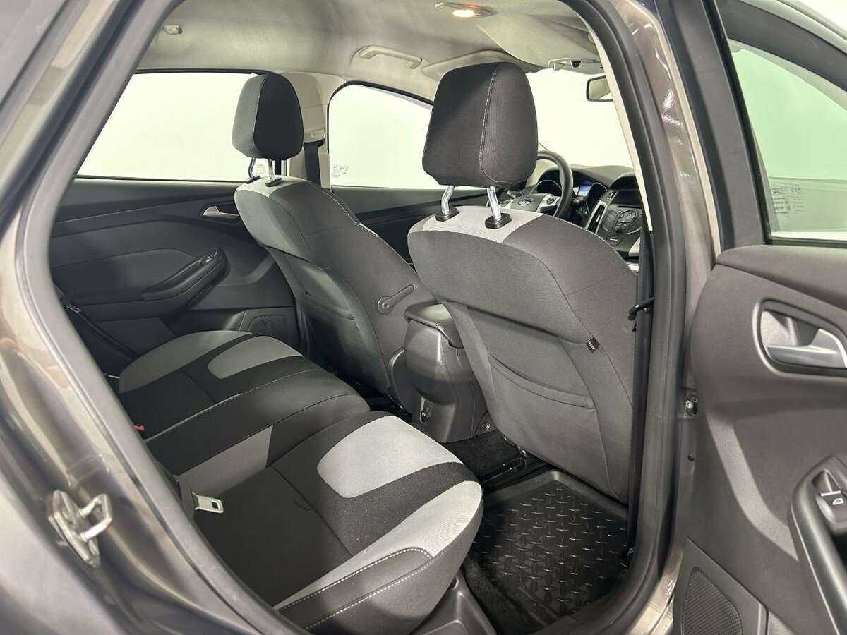 Купить Ford Focus с пробегом. Фото: #15