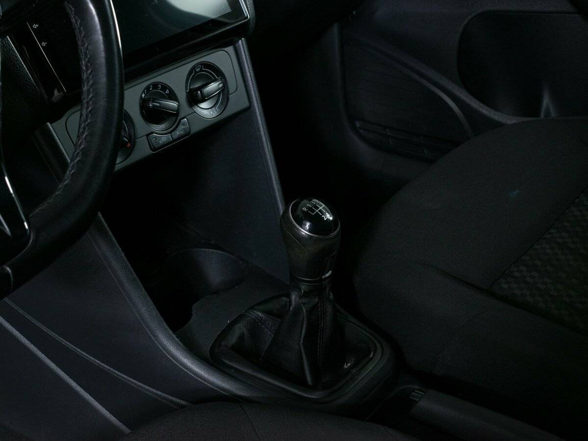 Купить Volkswagen Polo с пробегом. Фото: #12