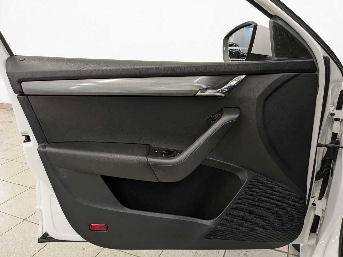 Купить Skoda Octavia с пробегом. Фото: #16