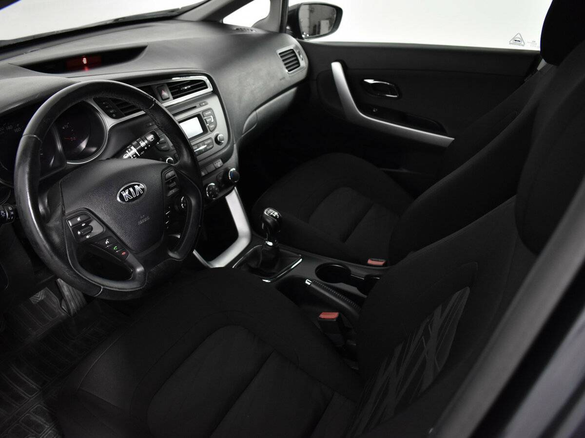 Купить Kia Ceed с пробегом. Фото: #8
