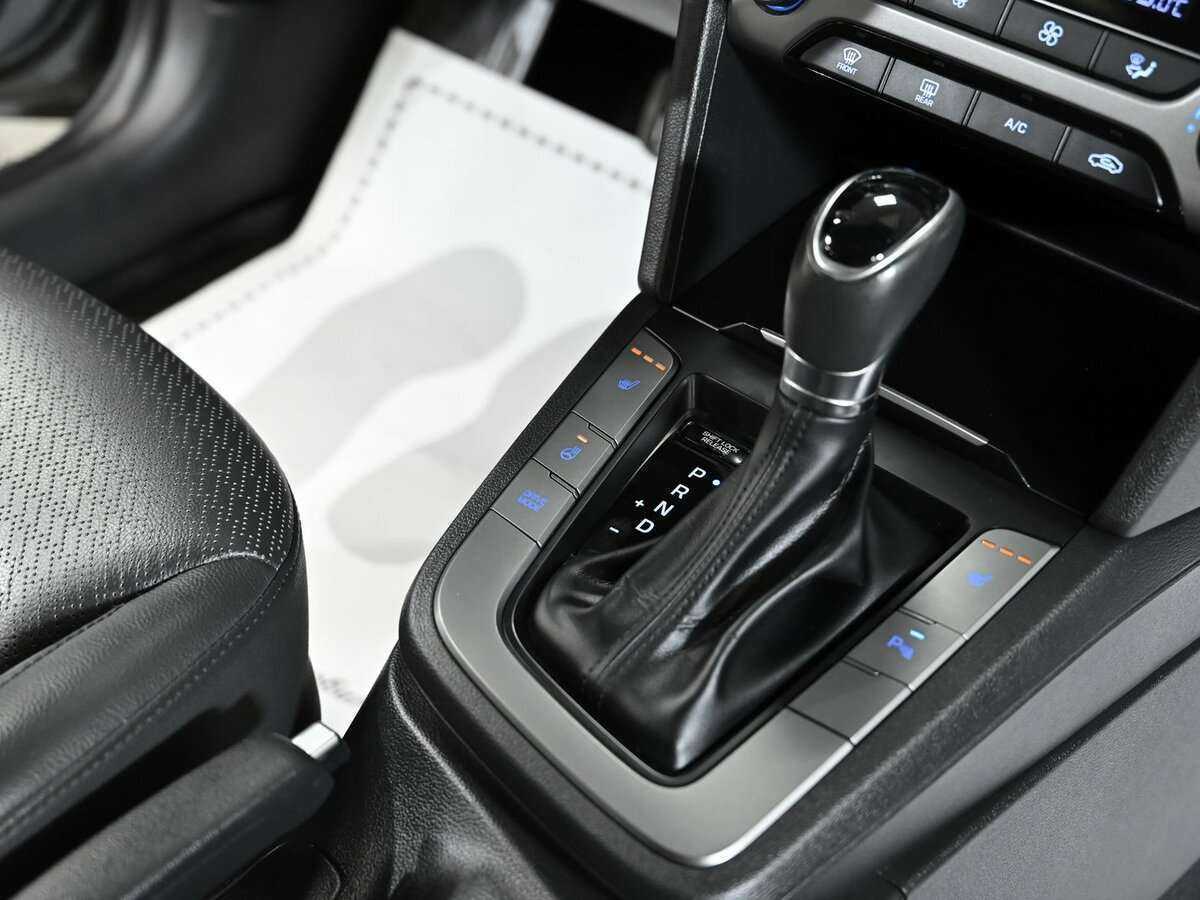Купить Hyundai Elantra с пробегом. Фото: #13