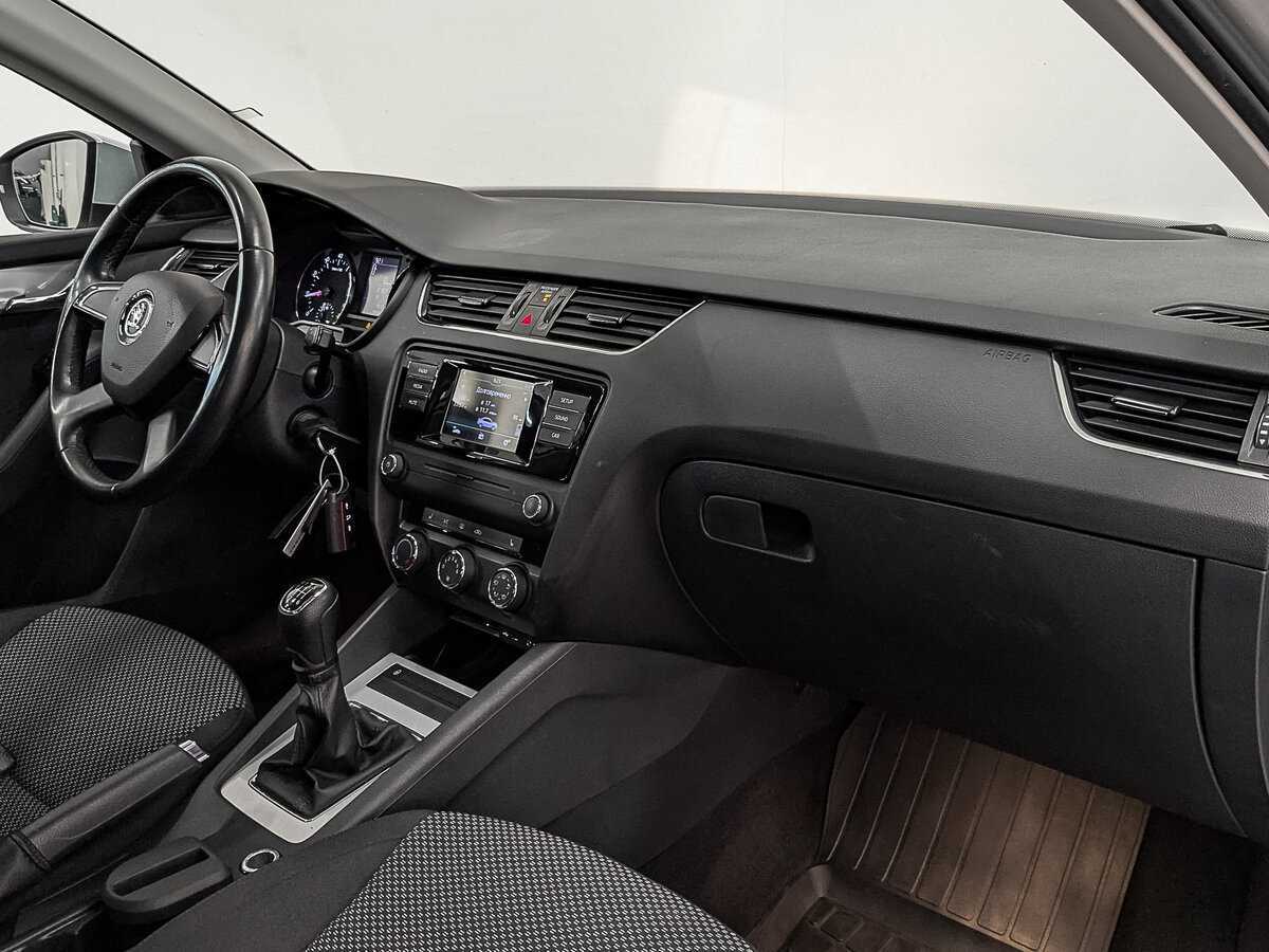 Купить Skoda Octavia с пробегом. Фото: #12