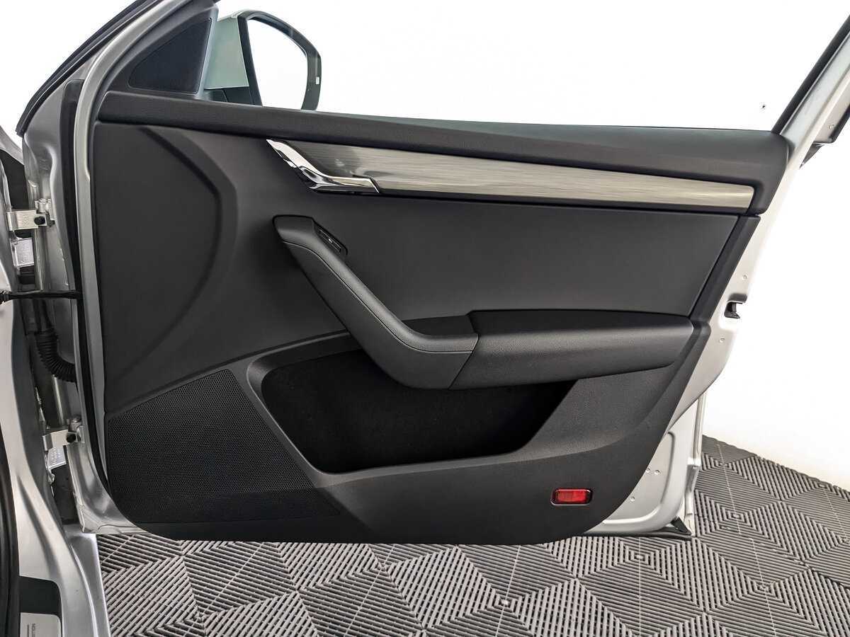 Купить Skoda Octavia с пробегом. Фото: #20