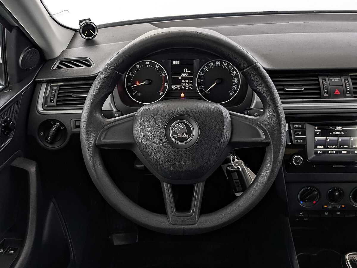 Купить Skoda Rapid с пробегом. Фото: #20