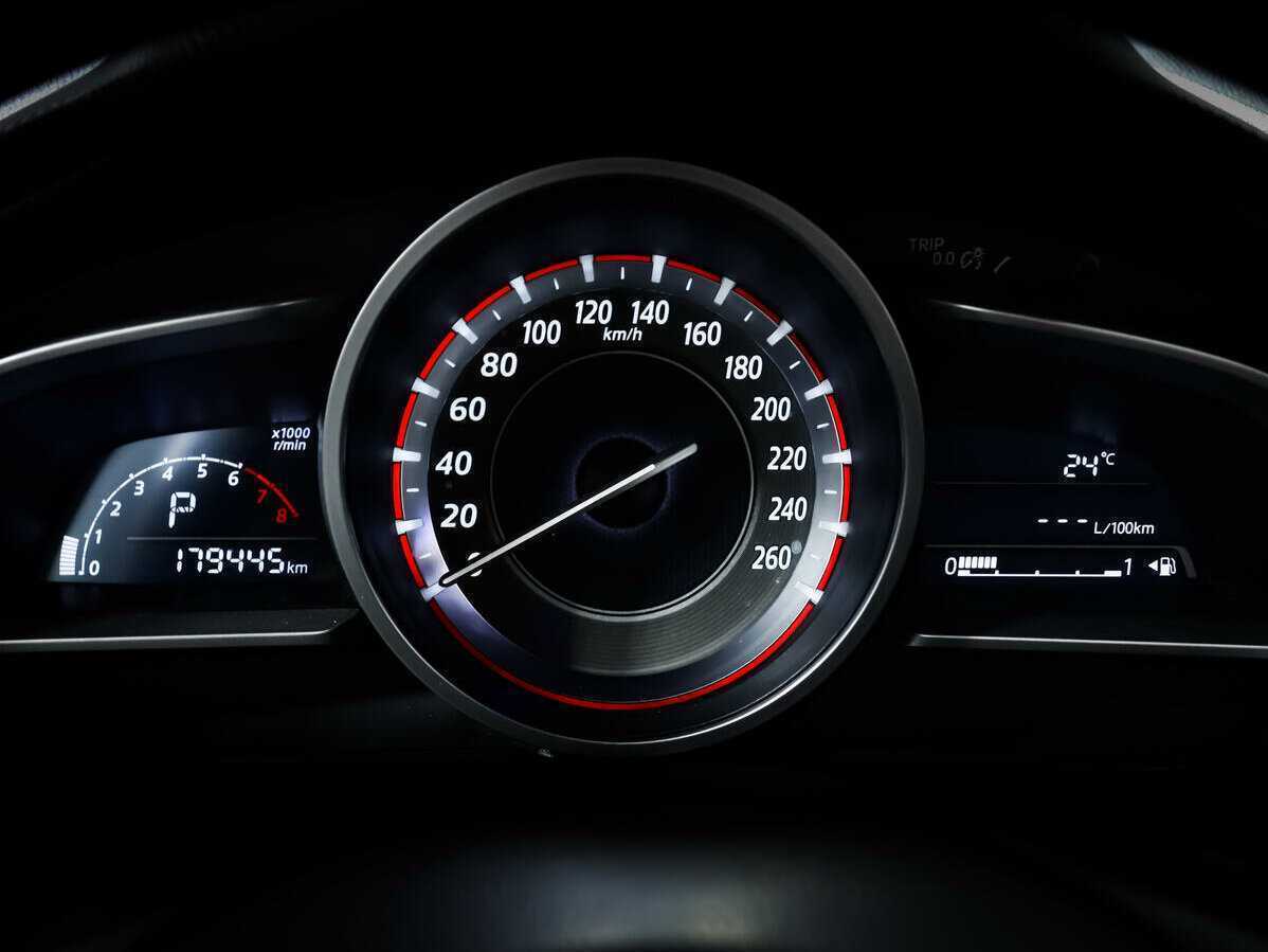 Купить Mazda 3 с пробегом. Фото: #7