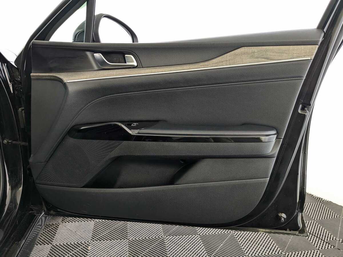 Купить Kia K5 с пробегом. Фото: #20